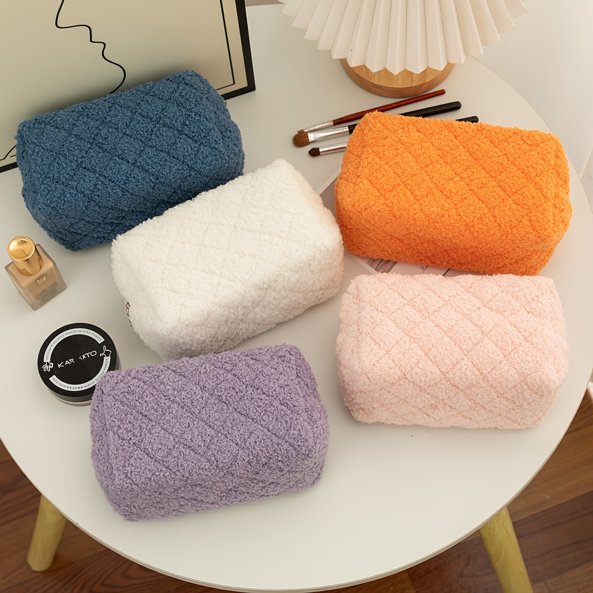 1 Pluche make-up tas |     Cos - Japanese Home Bathroom Design recensie en prijs
